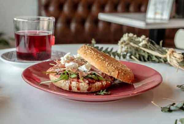  Ven a disfrutar de un delicioso desayuno